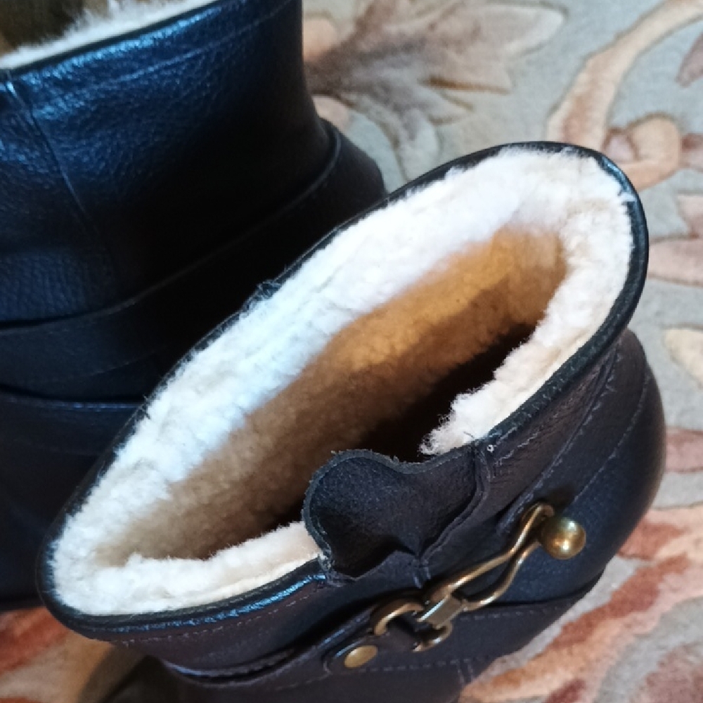NWOT Black Leather Cynthia Vincent Ankle Boots with Dust Cover - Picture 9 of 15